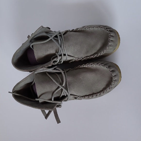 Coconuts by Matisse Moccasins - Picture 1 of 13